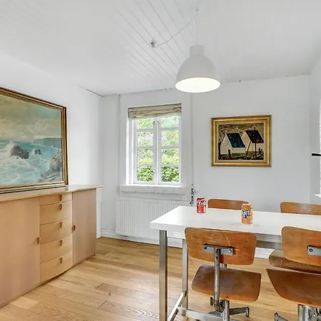 Stunning In With Kitchen
